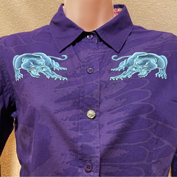 Like New Ed Hardy Purple Cowgirl Tattoo Graphic Shirt from Size M - Picture 3 of 8